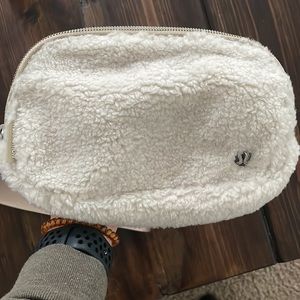 Lululemon fleece everywhere belt bag NWT
